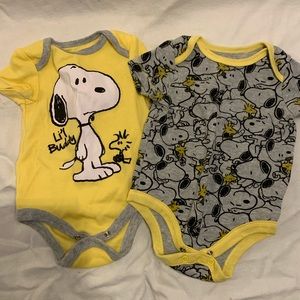 Snoopy and Woodstock onesie set